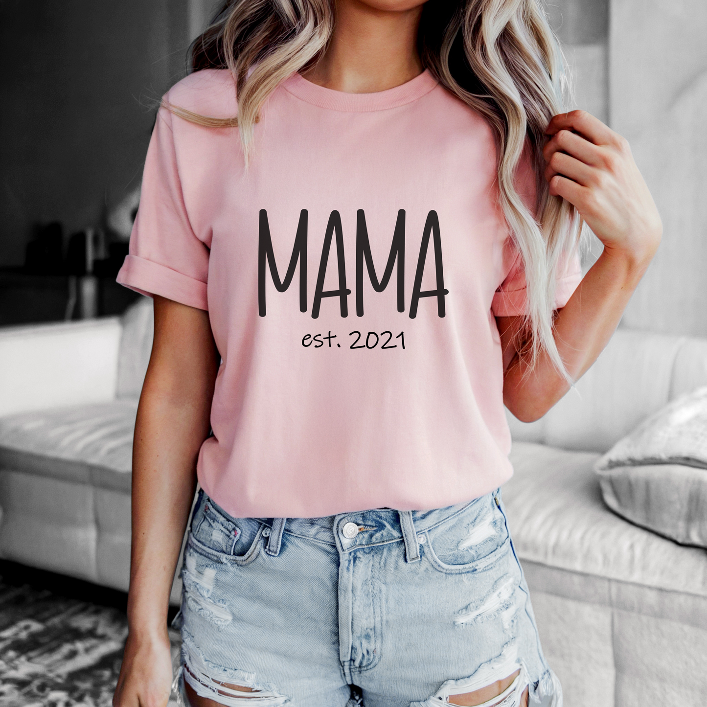 Mama Est 2021 T-Shirt | Perfect Mother's Day Gift | Cute & Comfy Tee for Moms | Unique Family Apparel